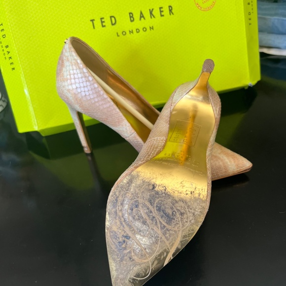 Ted Baker / London - Heel - Picture 3 of 5